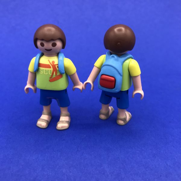 Playmobil-jongetje-rugzak