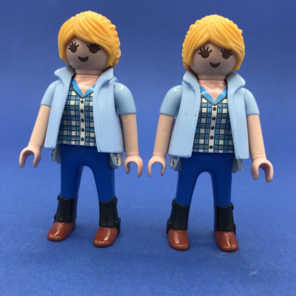 Playmobil-vrouw-identiek